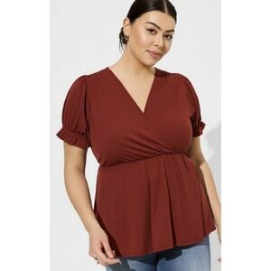 NWOT Torrid Adorable Brick Red Ribbed Surplice Peplum Blouse Plus Size 1X, 14/16